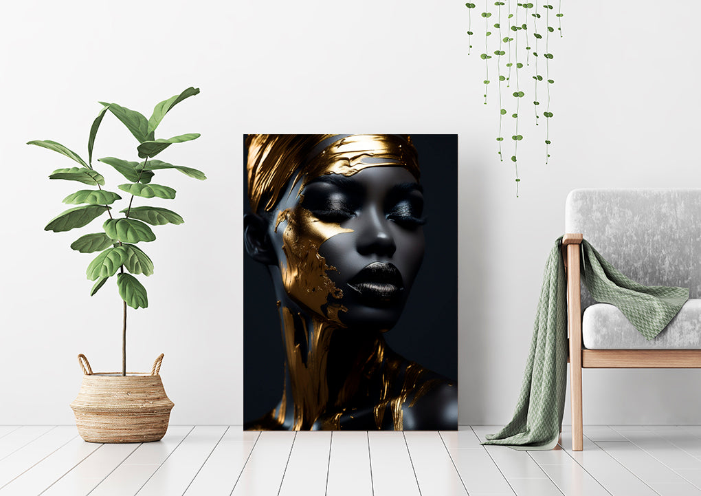 M- MUJER PINTURA DORADA 47